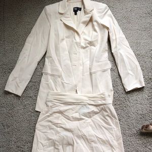 W by Worth cream shorts and blazer set